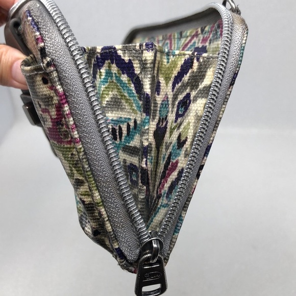 Sakroots Wallet Gray Artsy Zip Around - Picture 14 of 16